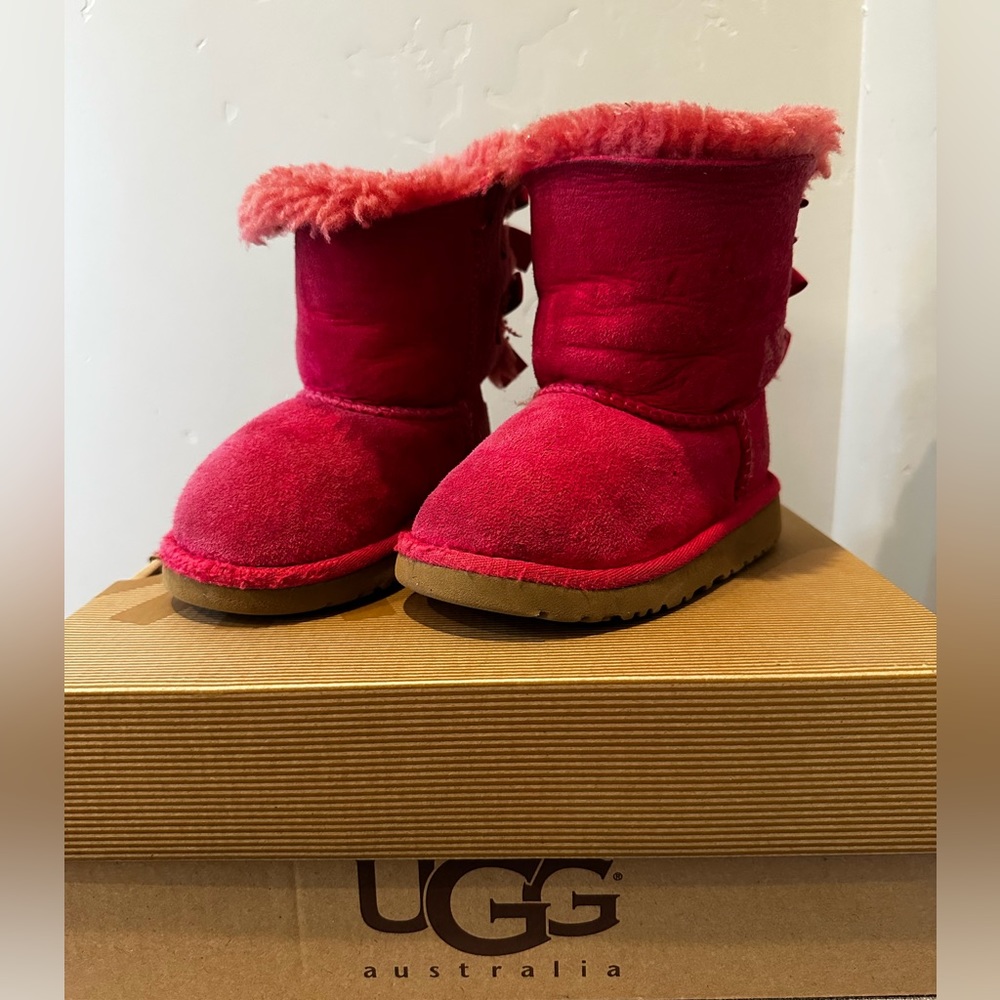 UGG kids boot